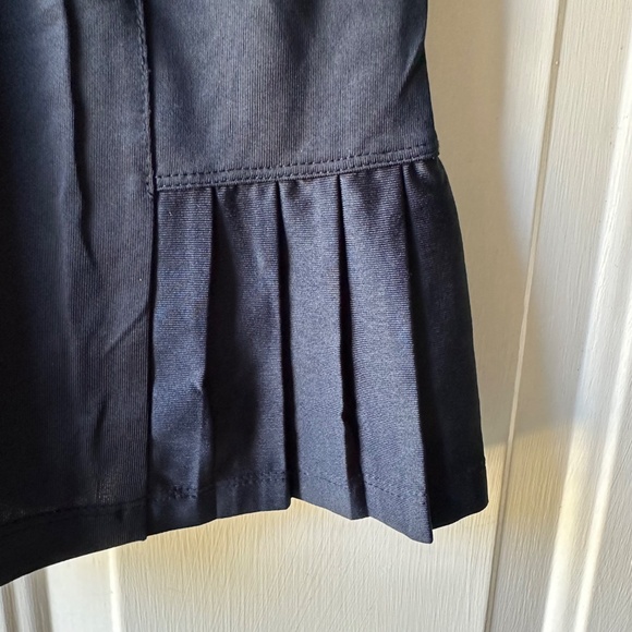 Women Tail White Label Pleated Skort. Black onyx. Size S. - Picture 6 of 10